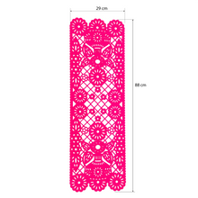 Camino para mesa, diseño inspiración del papel Picado rosa